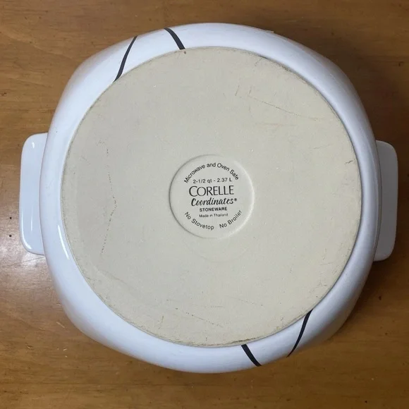 Corelle Coordinates Black Simple Lines Stoneware 2 1/2 Quart Casserole Dish /Lid - Picture 6 of 10